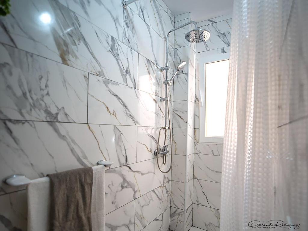 Kúpeľňa v ubytovaní URBAN LOFT Ciudad Alta