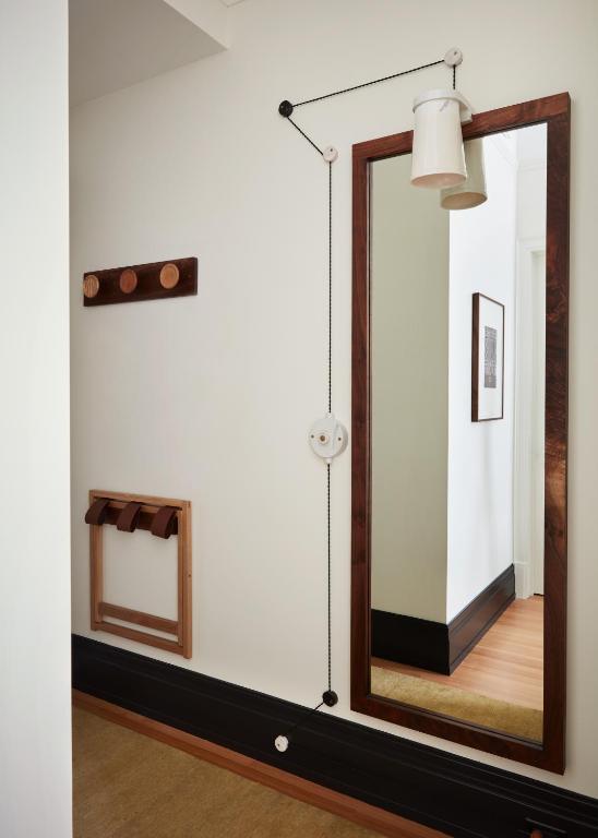Foto New Yorgis asuva majutusasutuse Nine Orchard galeriist