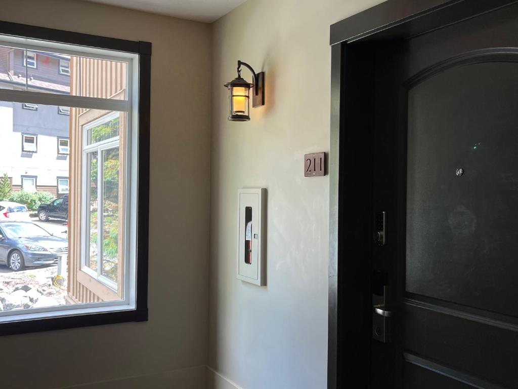 Sunny Tranquil Woods Turret in Falcon Crest Lodge - Resim 15