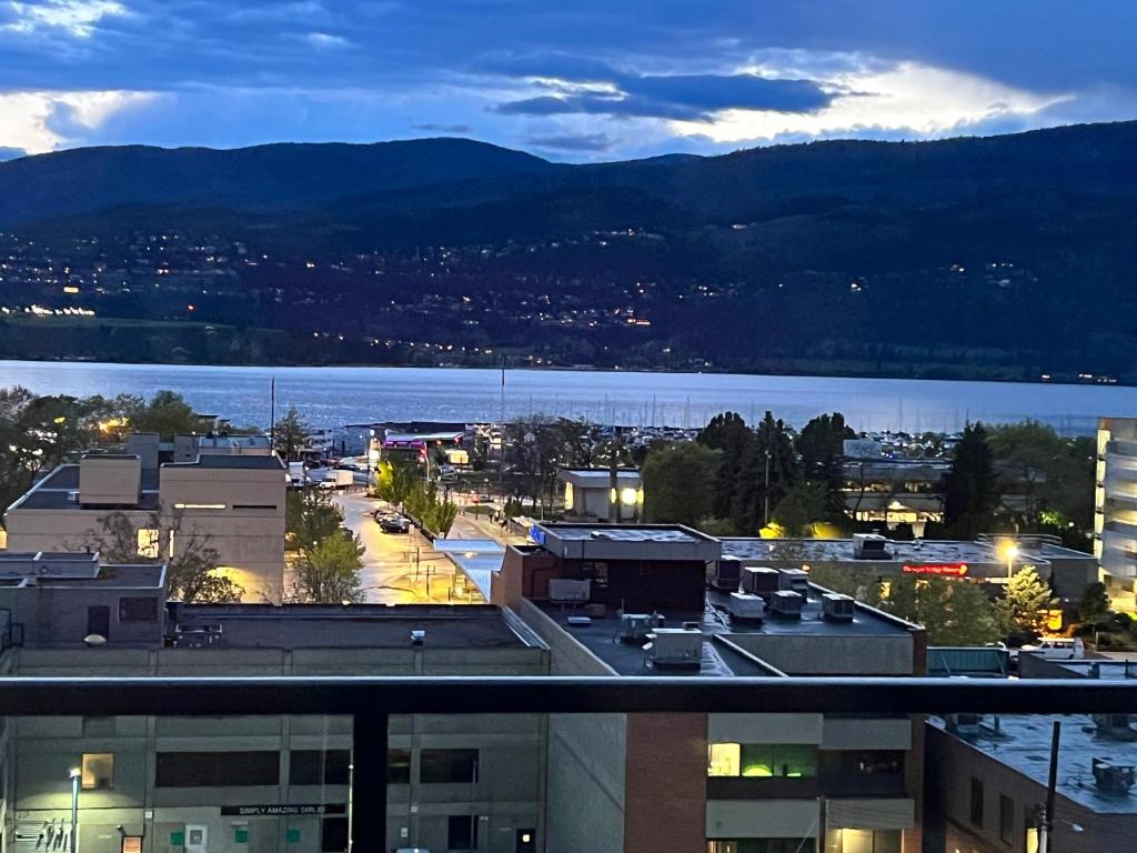 Amazing Brand New lakeview Condo downtown, Kelowna Updated 2023 Prices