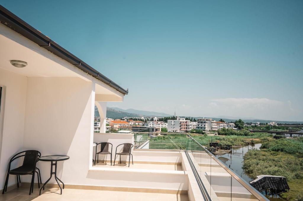 Balkón nebo terasa v ubytování Apartments Cungu
