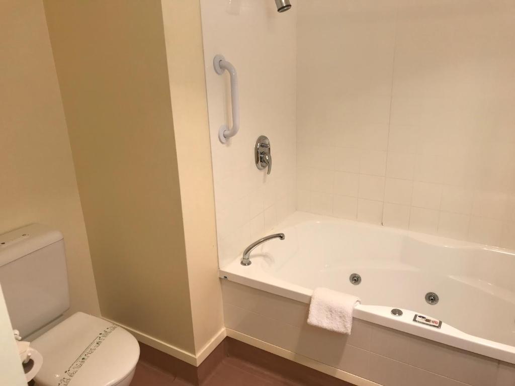 The Peaks Motor Inn - Resim 8