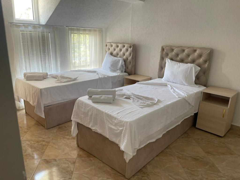 Hotel Montenegro - Housity