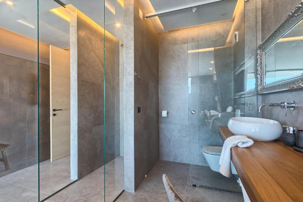 Łazienka w obiekcie Villa Mediterraneo 2