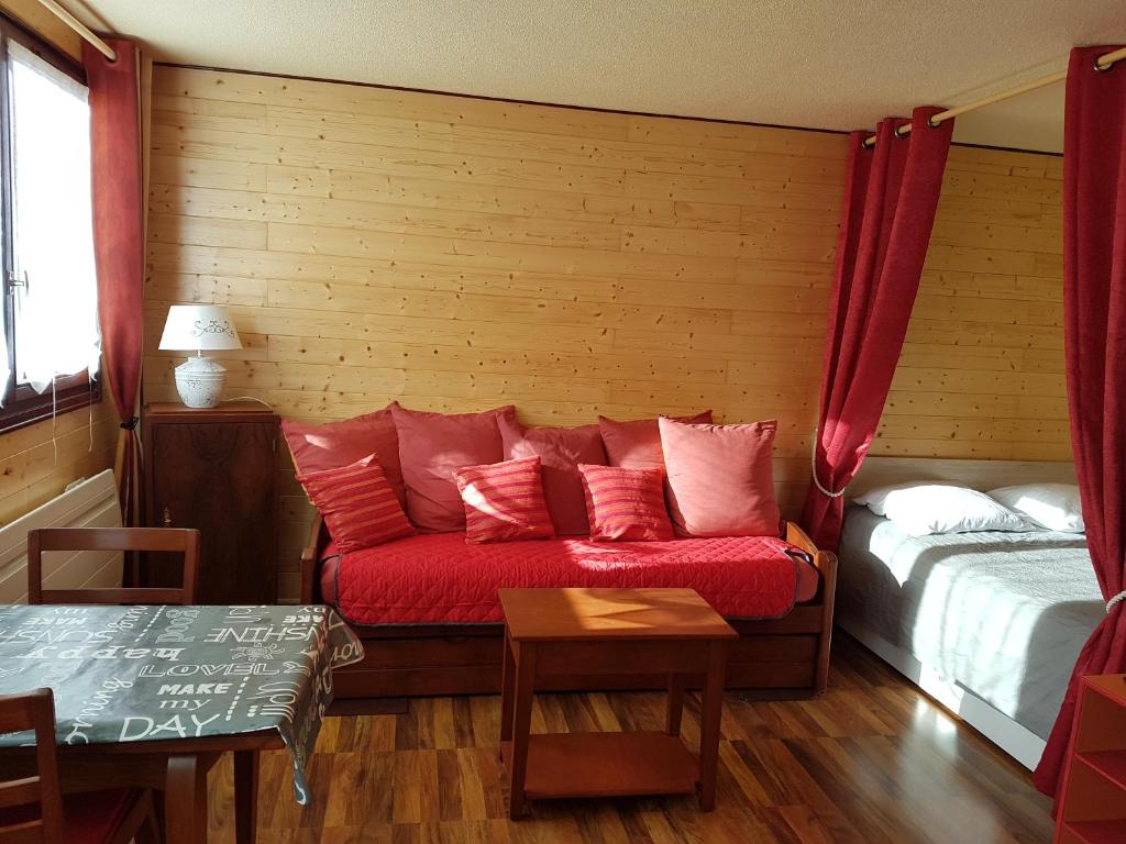Gallery image of Studio Meublé à ALLEMONT in Allemont