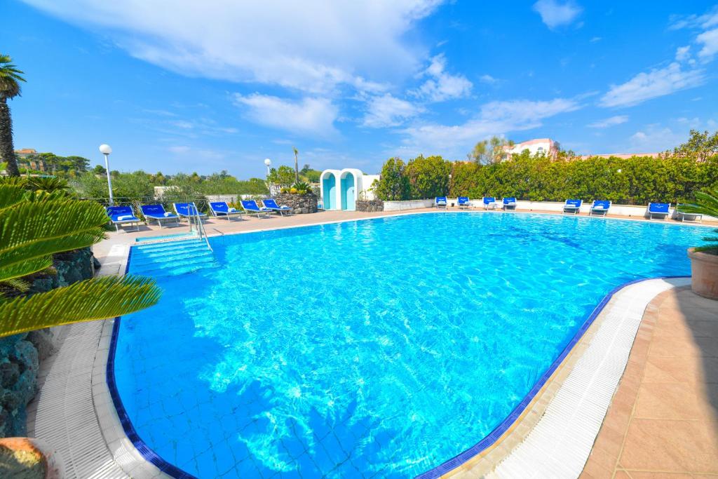 Bazén v ubytování Hotel Felix Terme nebo v jeho okolí