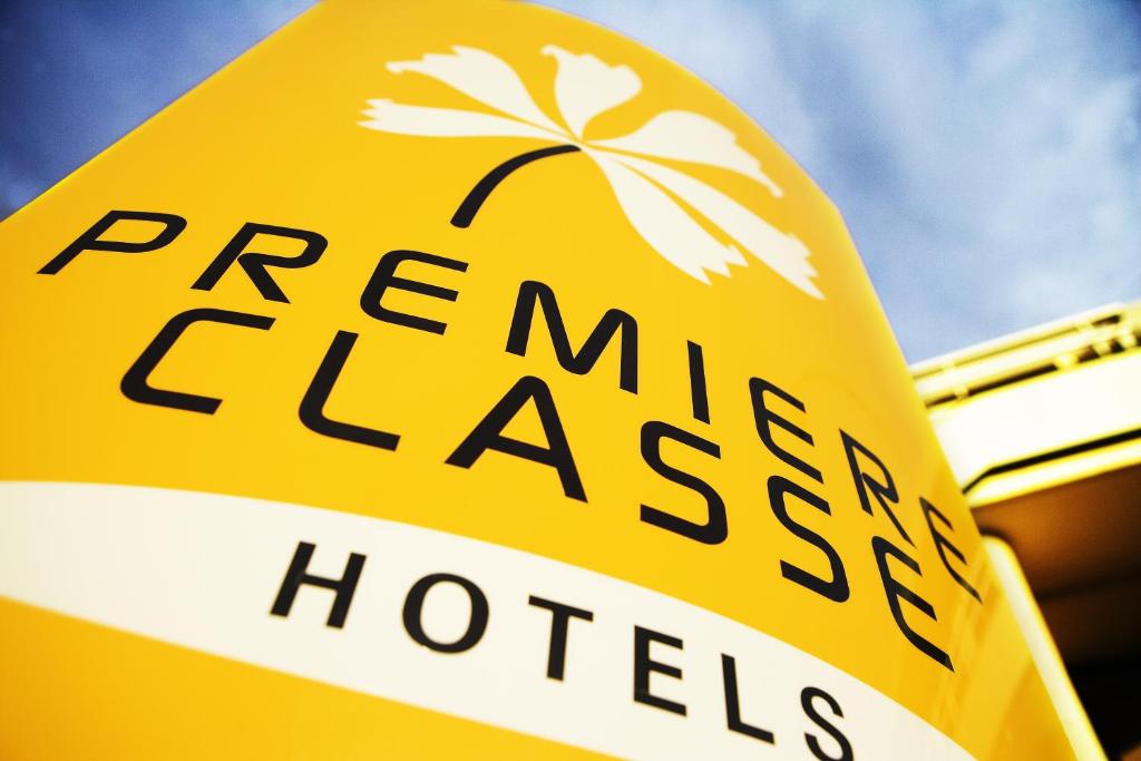 Certifikát, hodnocení, plakát nebo jiný dokument vystavený v ubytování Premiere Classe Bourges