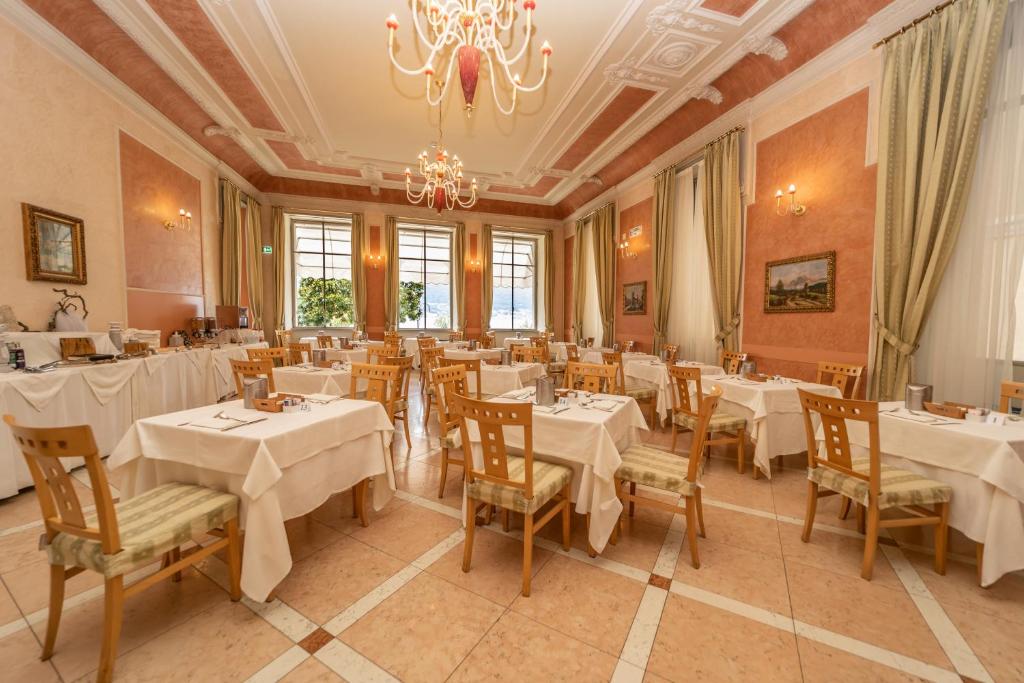 Posezení v ubytování Hotel Pallanza by LVG Hotel Collection