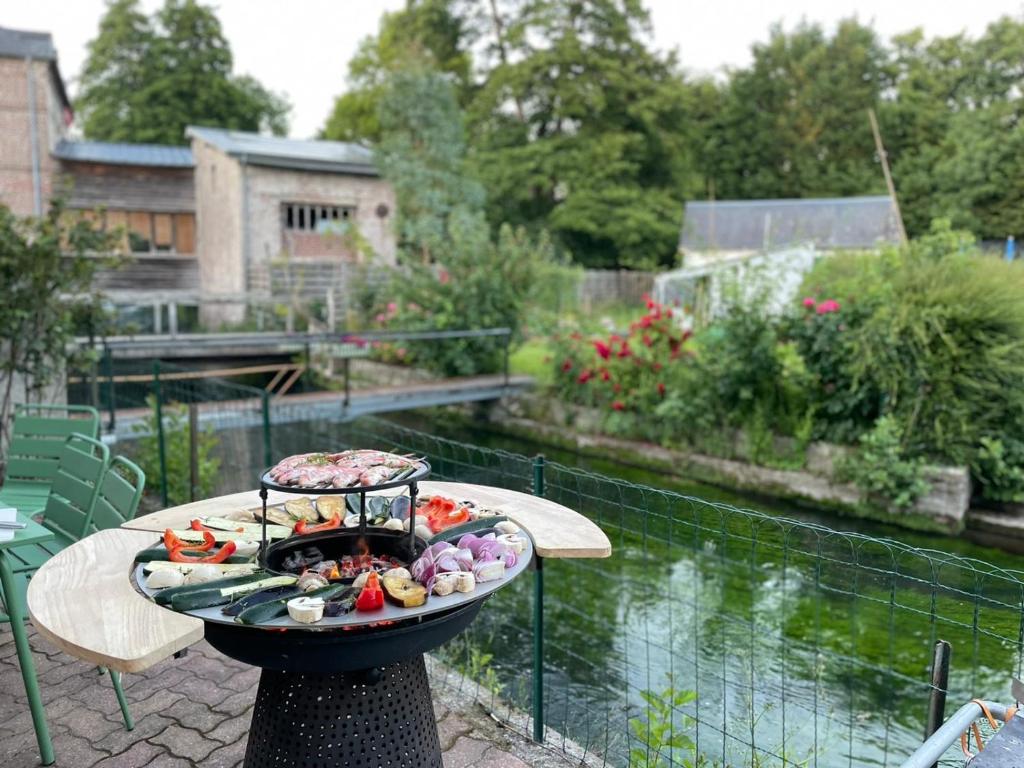 NEW ! Maison normande en bord de rivière - Huis Met Zeven Slaapkamers