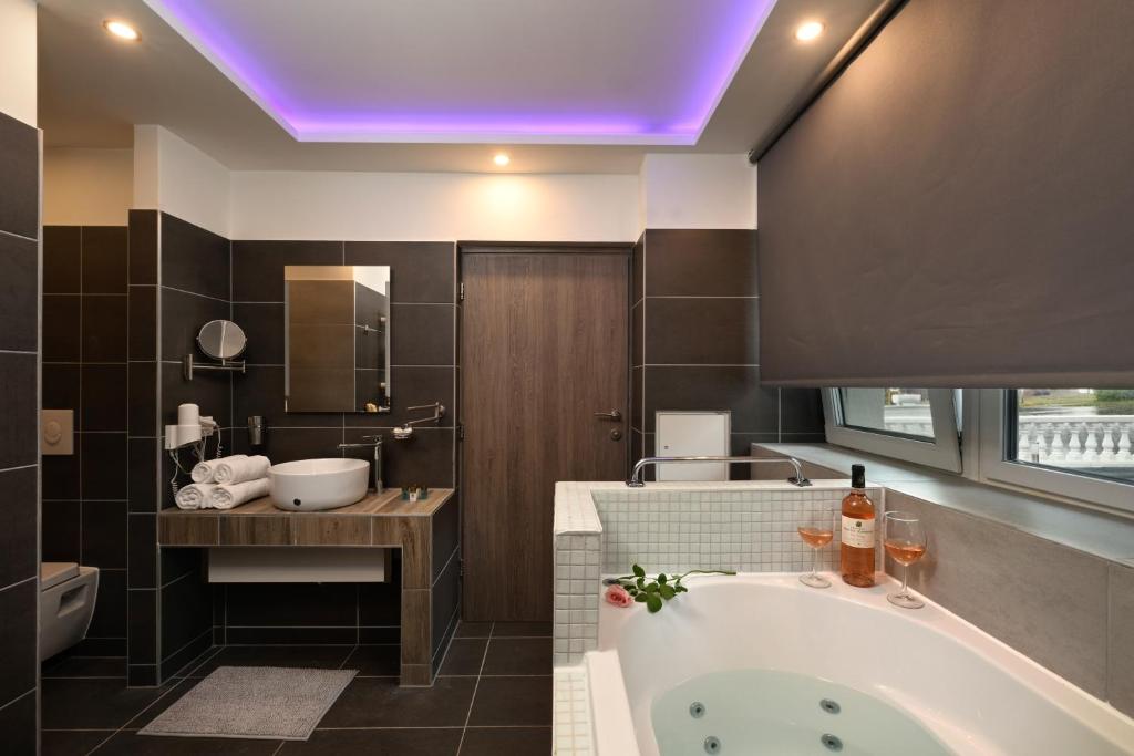 Koupelna v ubytování Angelo Spa Resort