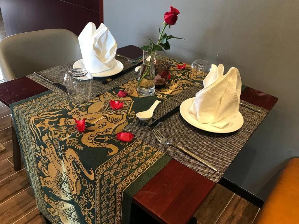 Nápoje v ubytování V V Hotel Battambang