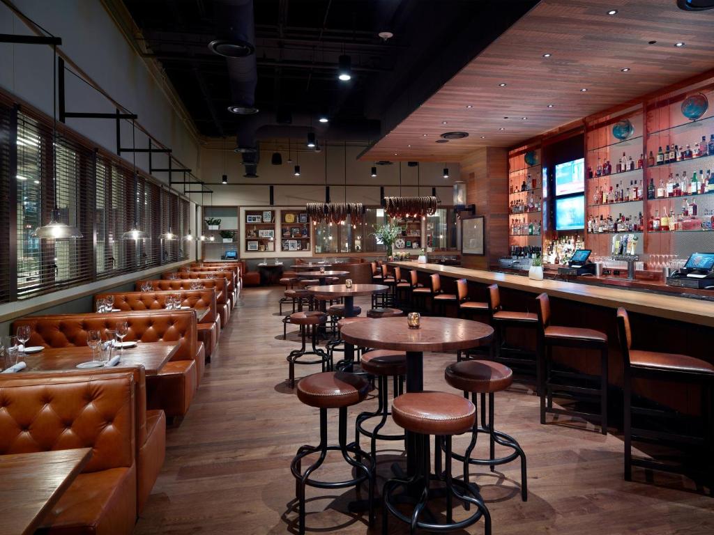 Restaurace v ubytování Omni Frisco at The Star