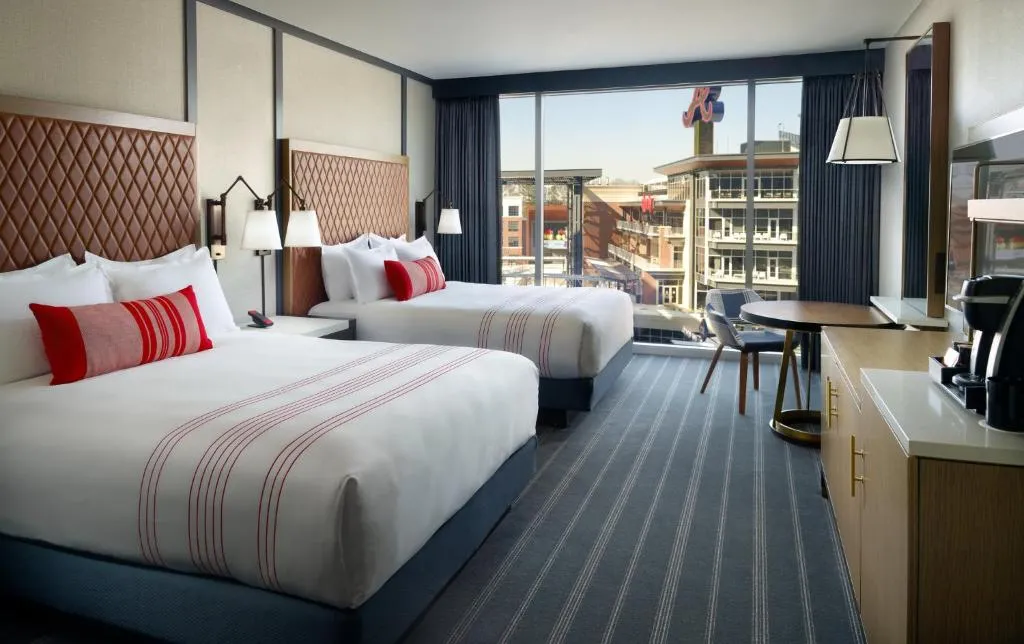 Premier Room with View – 2 Queen Beds