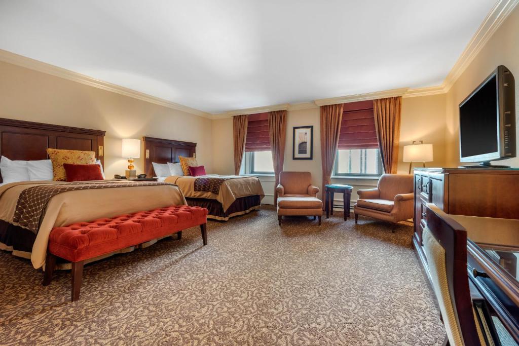 Omni William Penn Hotel photo