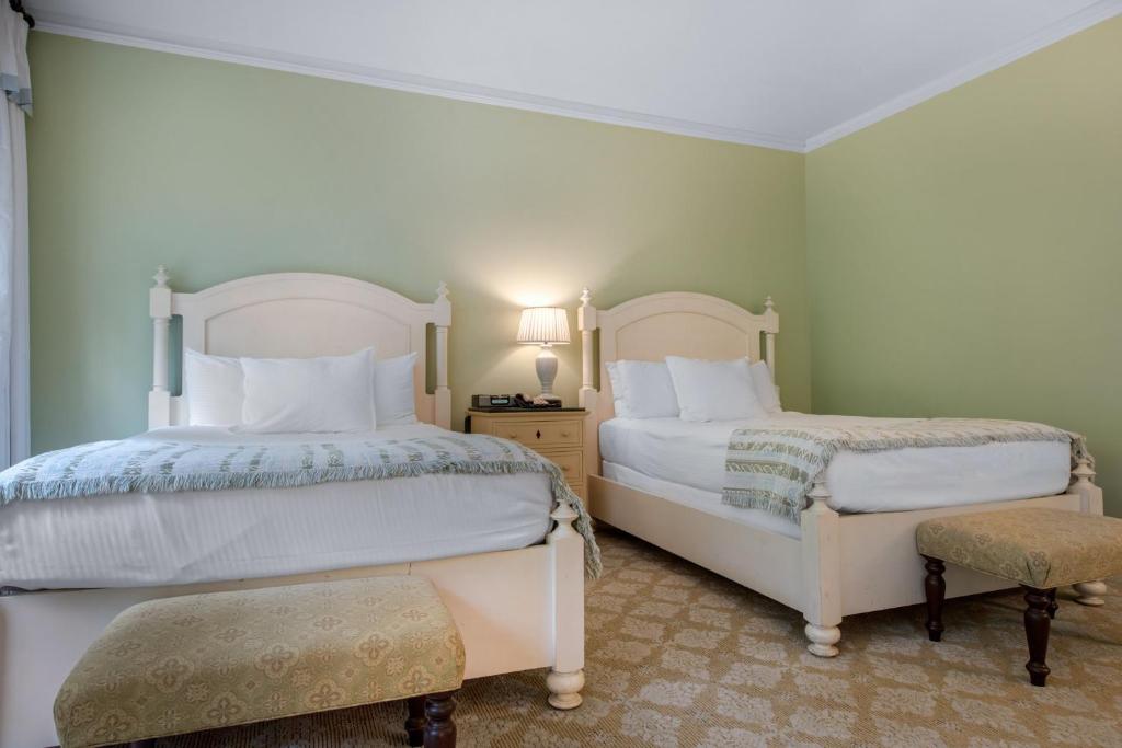 Omni Bedford Springs Resort & Spa - ADA Traditional Room - 2 Letti Matrimoniali