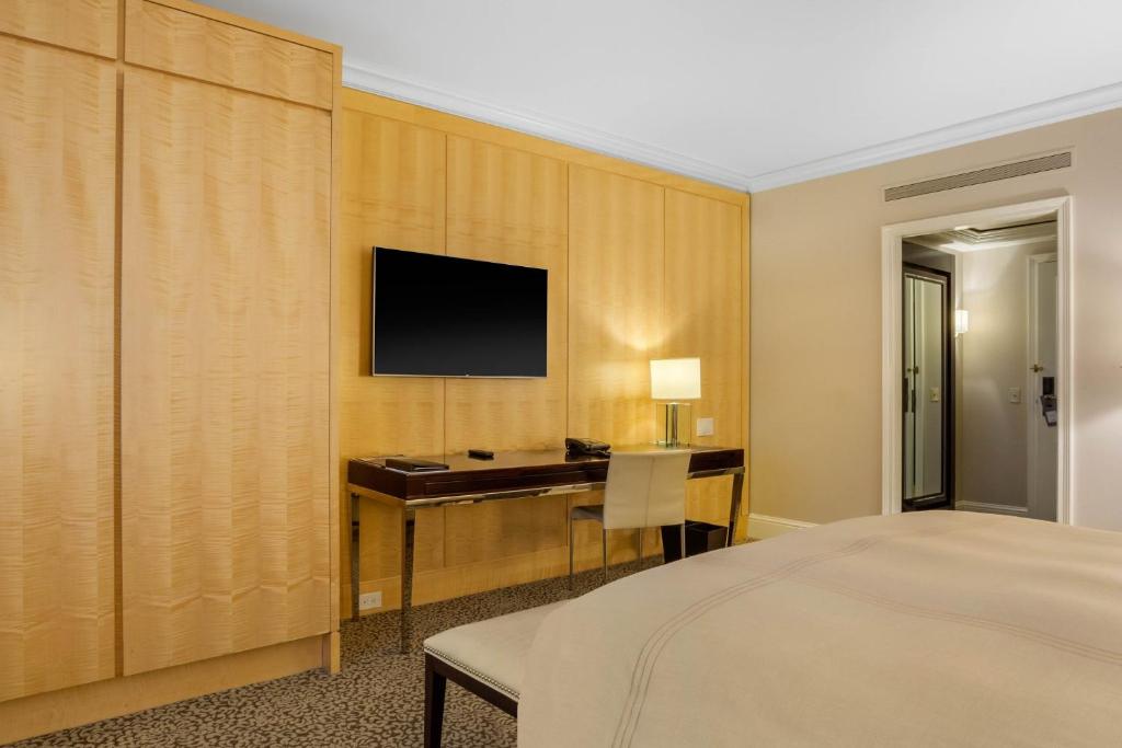 Omni Berkshire Place - Premier City View King