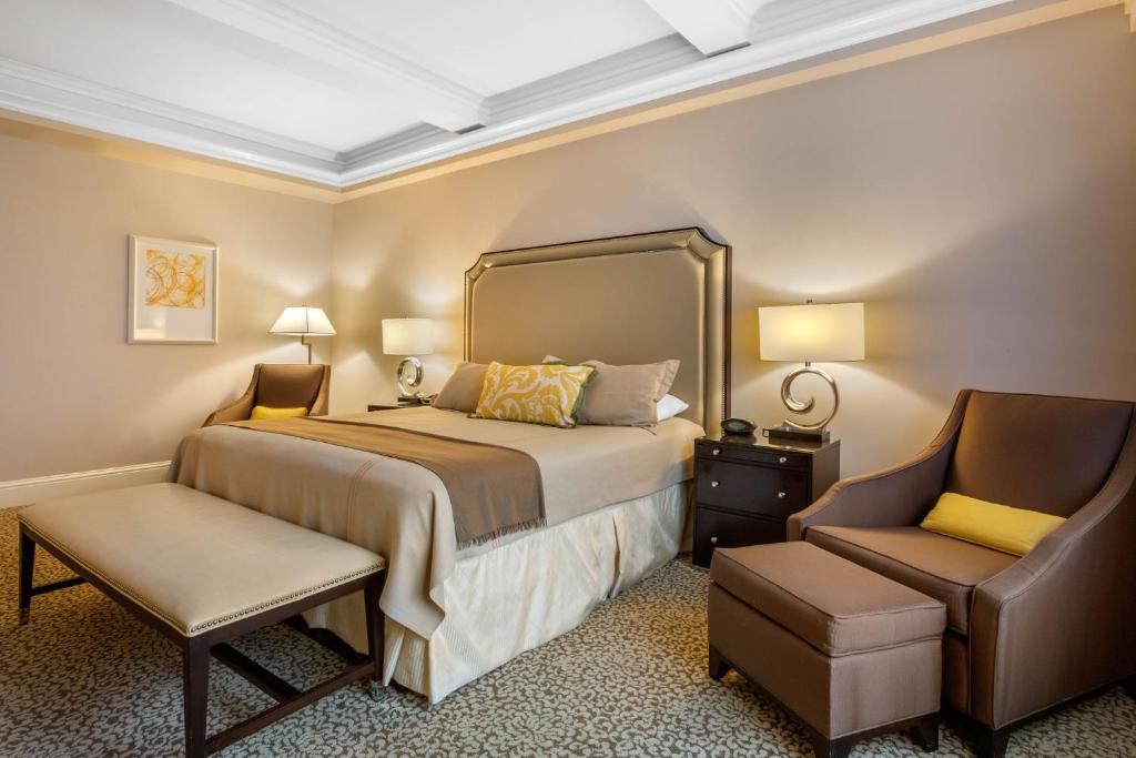 Omni Berkshire Place - 