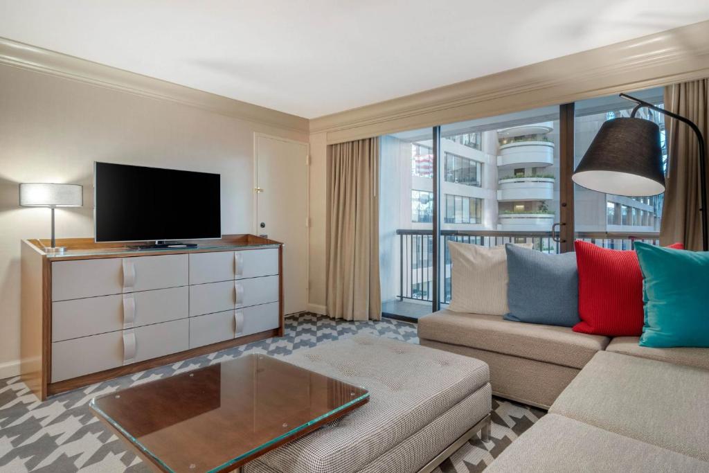 Omni Atlanta Hotel at Centennial Park - 
