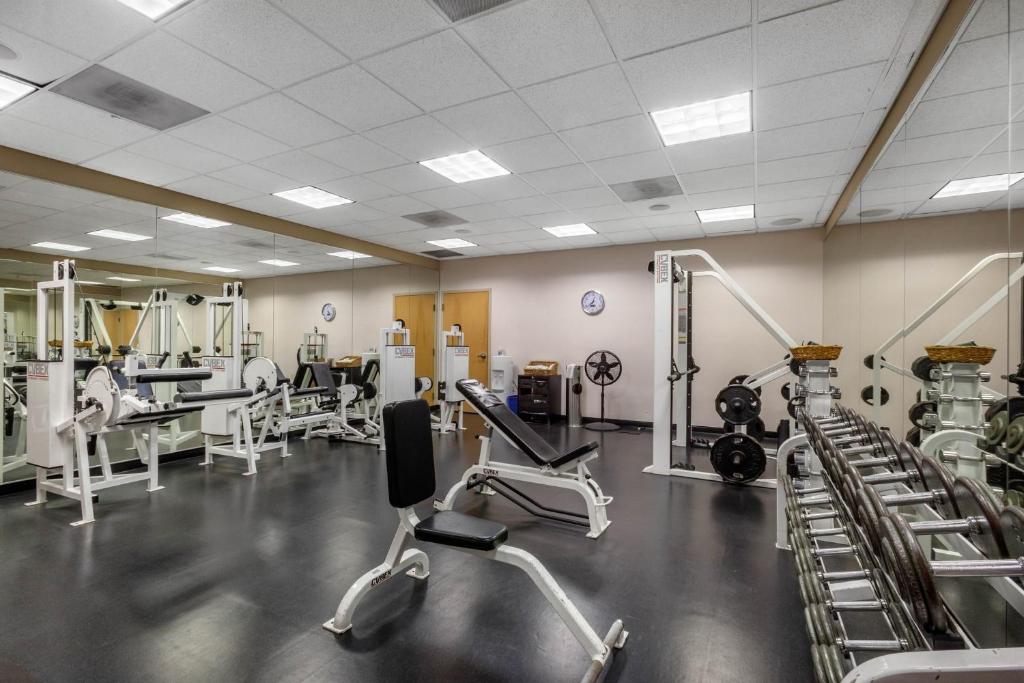 Fitness centrum a/nebo fitness zařízení v ubytování Omni Tucson National Resort & Spa