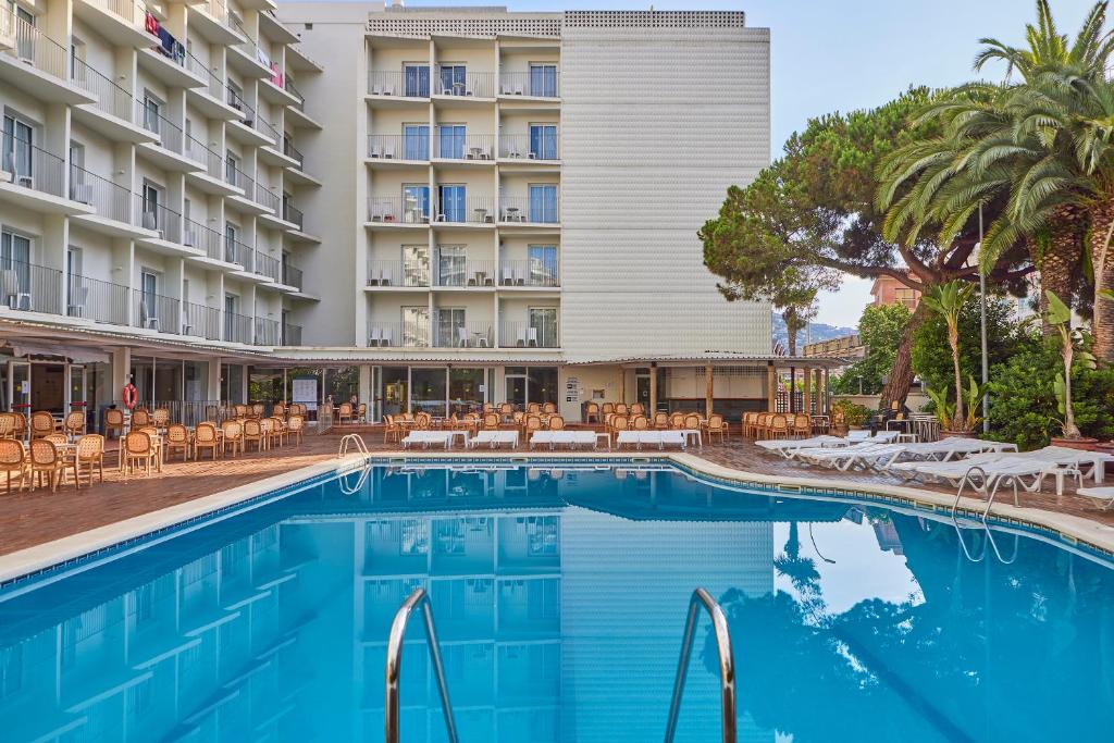 Don Juan Resort Affiliated by FERGUS, Lloret de Mar – Precios ...