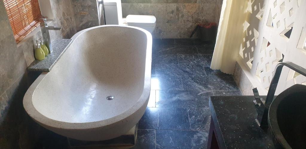 Hoi an Osaka Riverside Villa & Spa - 4