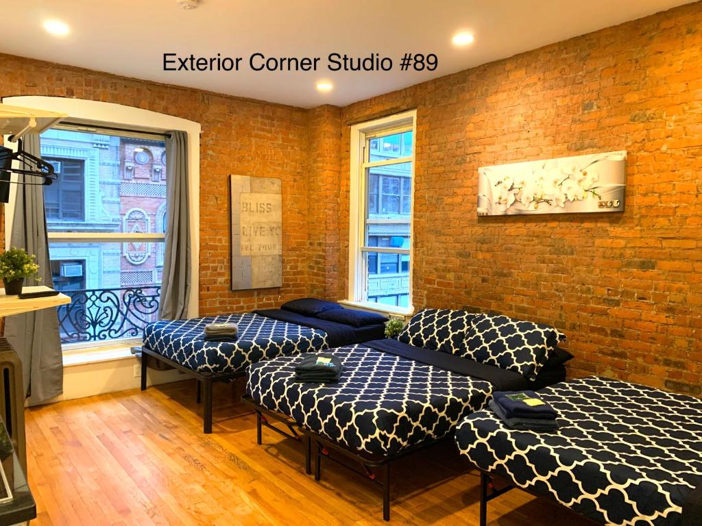 NYC Empire Apartments - 