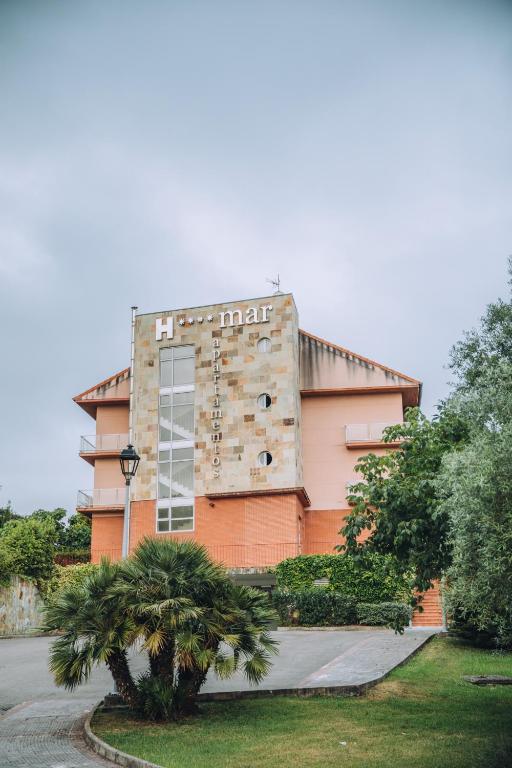 The building in which a szállodákat is located