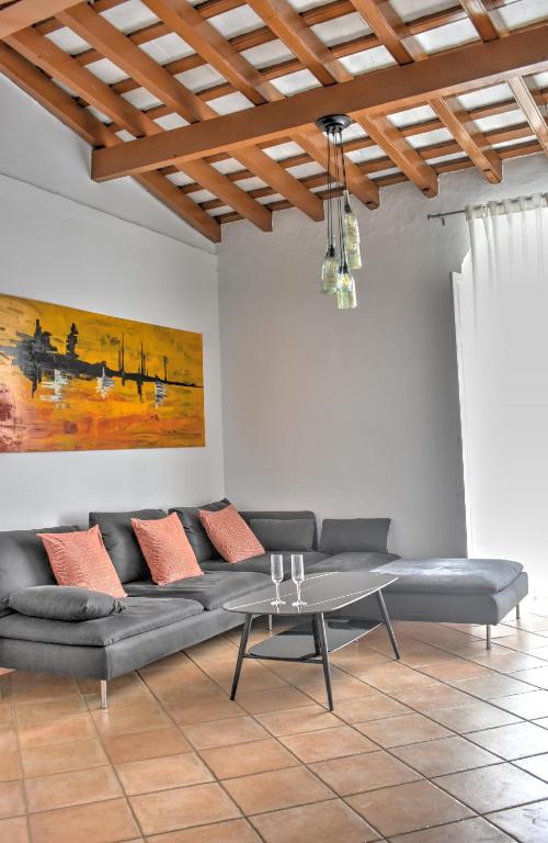 Apartamentos Las Naranjas - 3