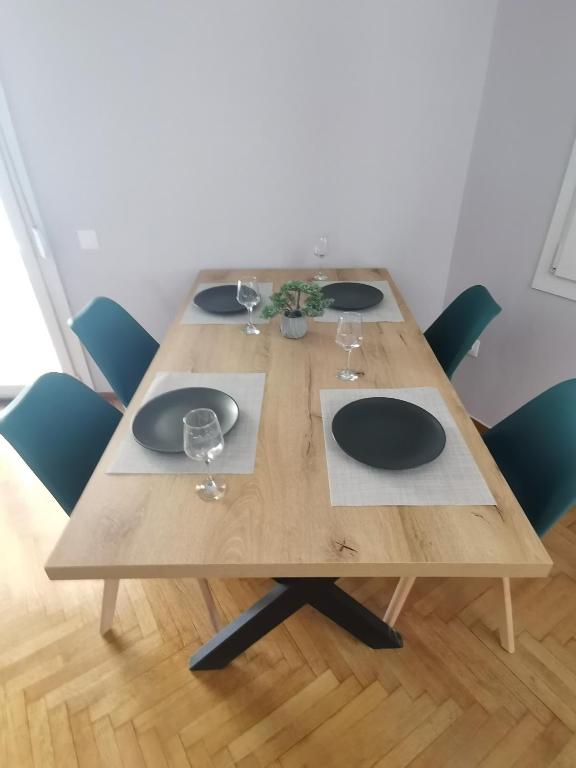 Penthouse spacious w super wifi & terrace, 2 min from metro - 17