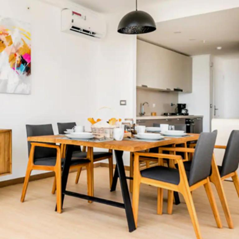Apartamento Vacacional con Piscina en Panamá - Apartamento De Tres Habitaciones