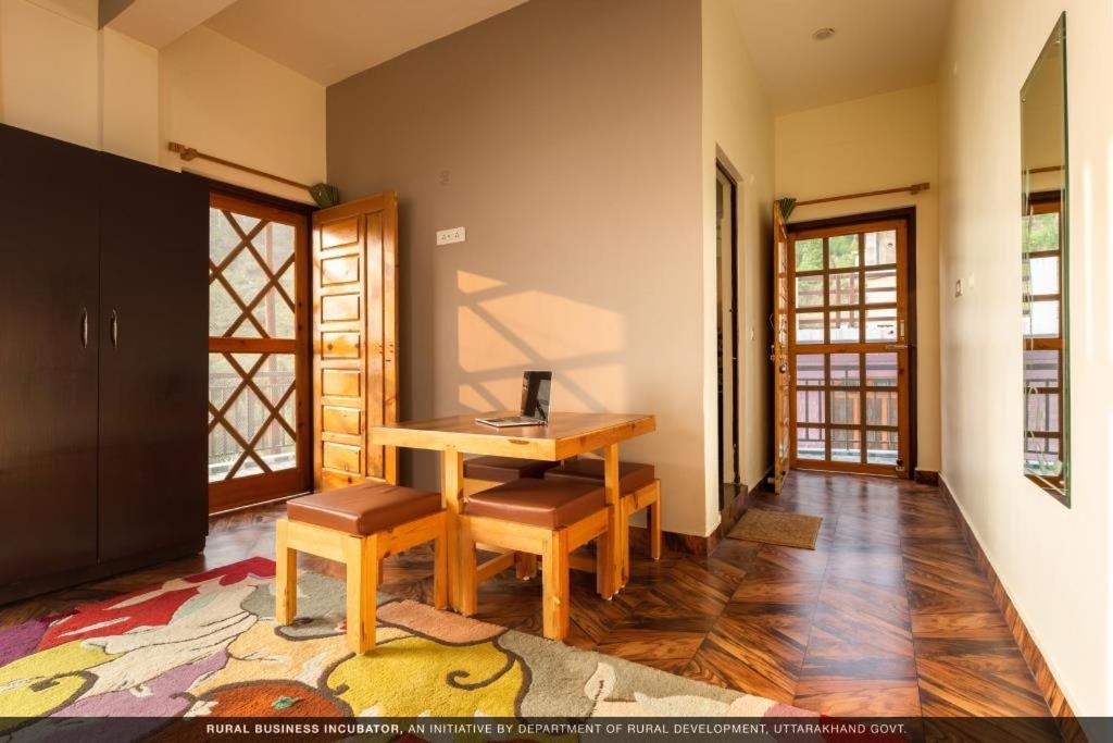 Fotografie z fotogalerie ubytování Shivay Home Stay v destinaci Almora