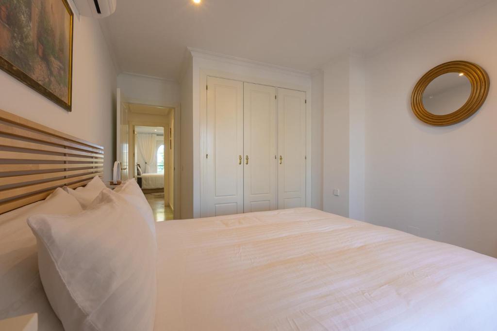 Fotografie z fotogalerie ubytování Beautiful 2 Bedroom Apartment near Puerto banus v destinaci Marbella
