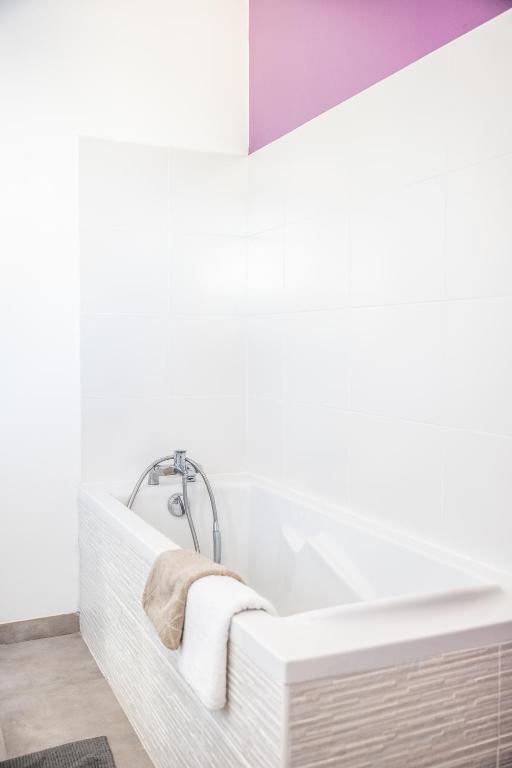 Zdjęcie z galerii obiektu VILLA COSYFAMILY PISCINE WIFI 15MIN PLAGE idéal FAMILLE - TopProsConciergerie w mieście Pérols