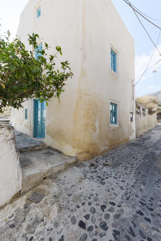 Foto dalla galleria di Santorinio Yellow House a Éxo Goniá