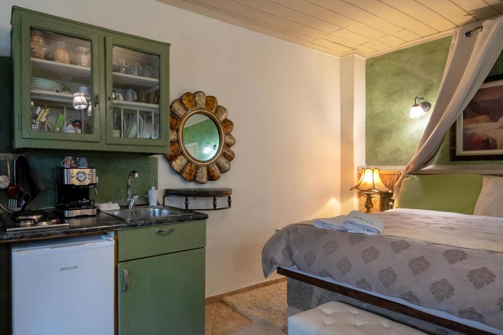 Lykovrisi Guest House - 3