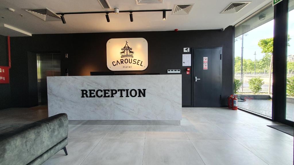 Vstupní hala nebo recepce v ubytování CAROUSEL HOTEL