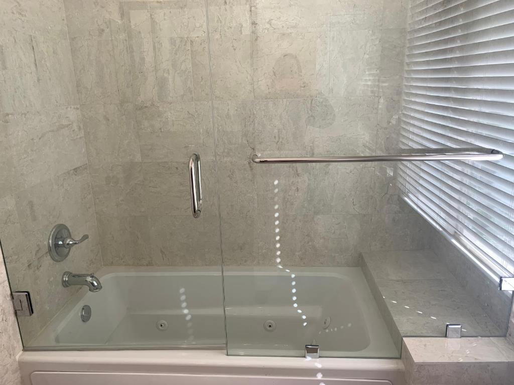 Koupelna v ubytování LuxHome Suites in Mansion