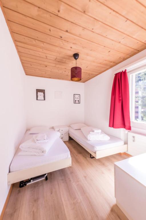 Postel nebo postele na pokoji v ubytování Ferienwohnung Cristallina