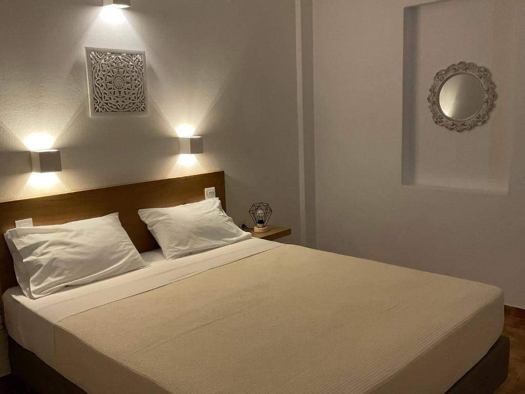 Posteľ alebo postele v izbe v ubytovaní Rodia Studios & Apartments