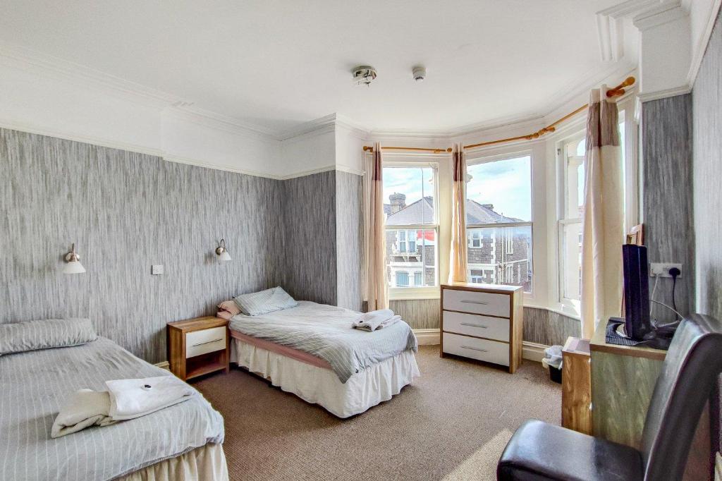 Gallery image of Guest House @ The Bear in Weston-super-Mare