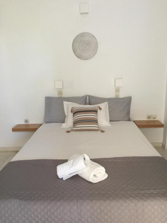 Rodia Studios & Apartments - 12