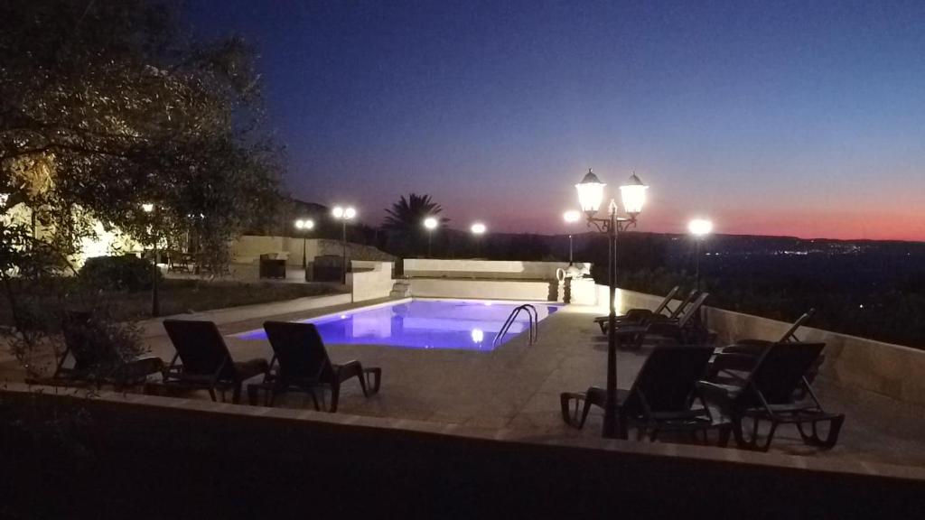 Basen w obiekcie Casale Ciricó tra Catania e Siracusa lub w pobliżu
