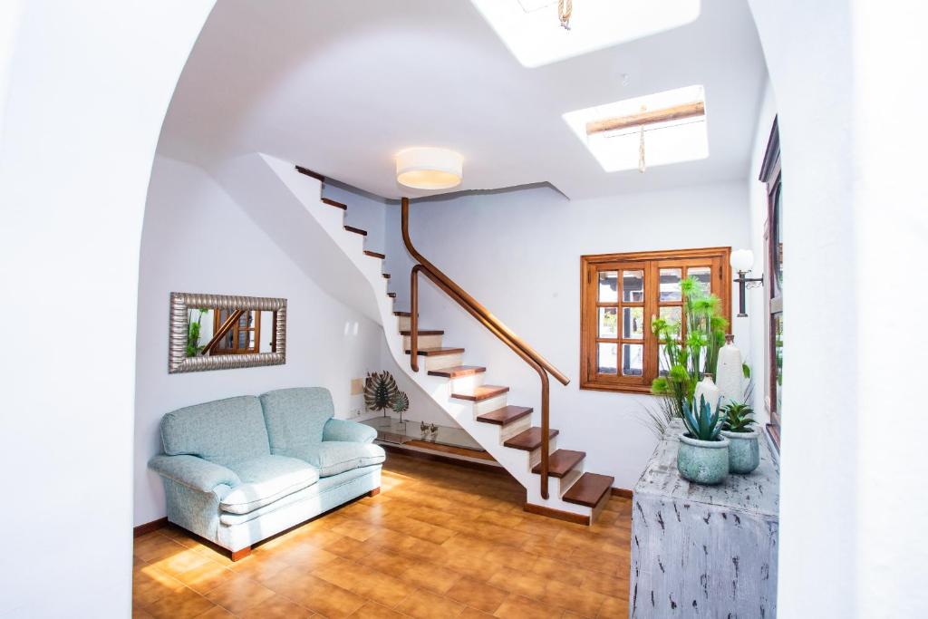 Posedenie v ubytovaní Casa Seara Piscina, Wifi y 400 metro de la playa,