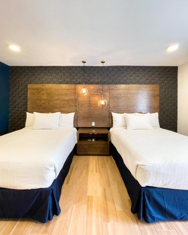 Hotel Gran Plaza & Convention Center - Deluxe Double Room