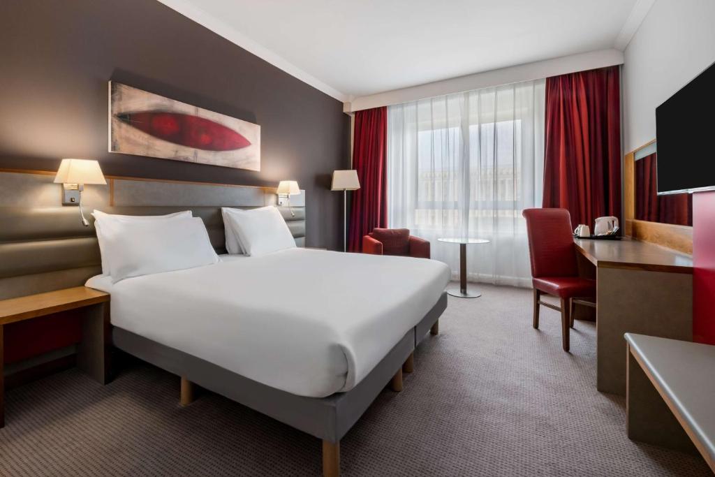 Postel nebo postele na pokoji v ubytování Radisson Blu Hotel, Durham