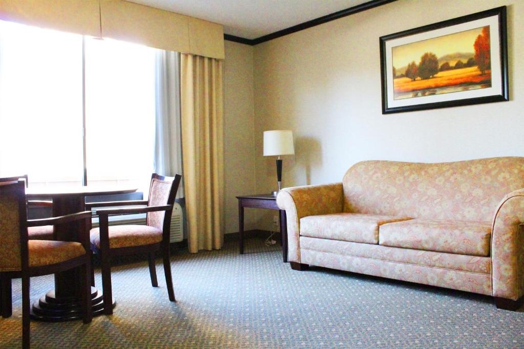 Hotel Burbank, Burbank – Updated 2024 Prices