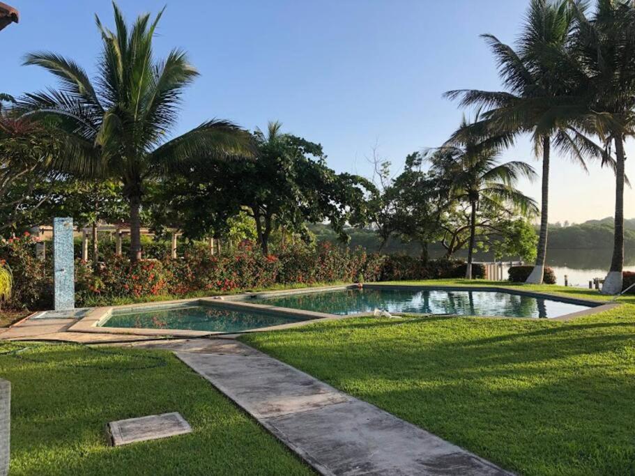 Bazén v ubytování Casa c/embarcadero en Boca del Río Gran Ubicación nebo v jeho okolí