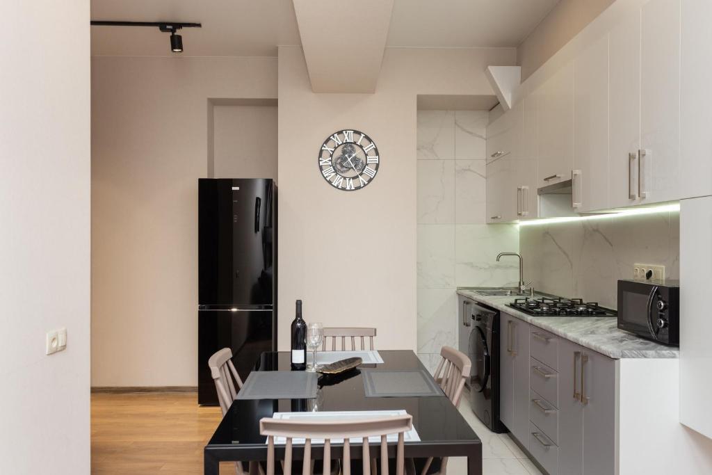 لابی و فضای عمومی Saburtalo Apartment - تصویر ۵