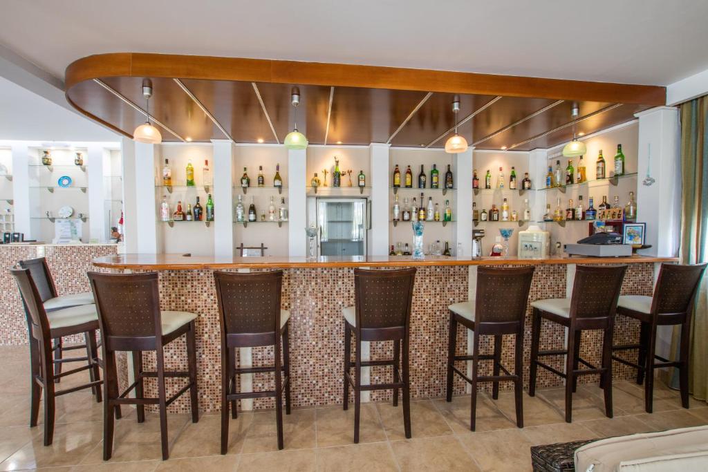 Lounge nebo bar v ubytování Panorama Hotel