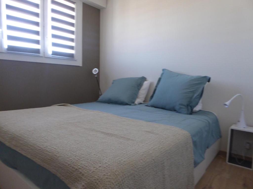 Fotografia z galérie ubytovania Appartement face mer aux Sables d'Olonne, 2 chambres, proche plage et commerces - FR-1-325-125 v destinácii Les Sables-dʼOlonne
